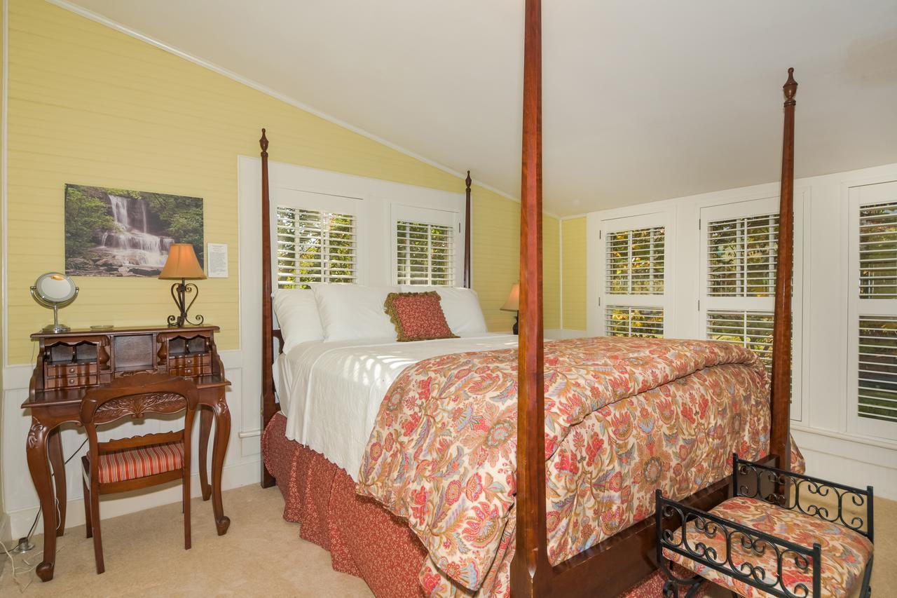 Oak Hill On Love Lane Bed And Breakfast Inn Waynesville Kültér fotó
